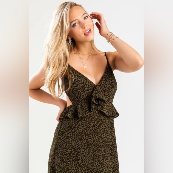 Francesca’s ruffle midi dress - Picture 8 of 9